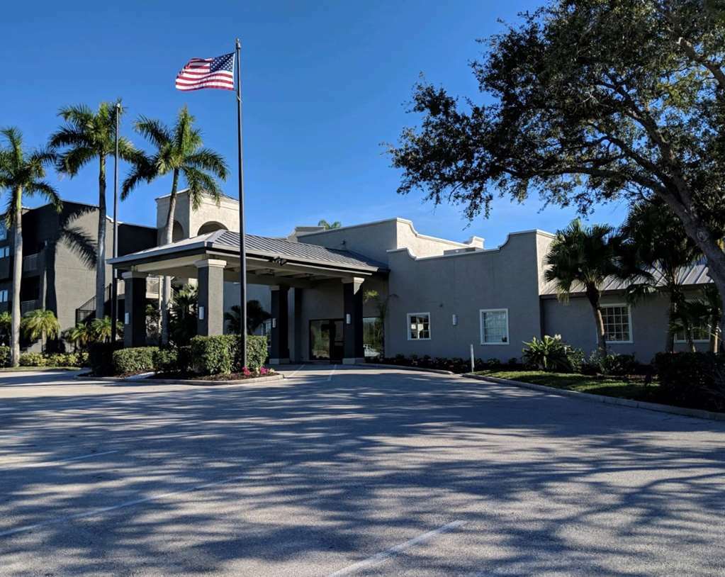 Hotel La Quinta By Wyndham Ft. Myers - Sanibel Gateway Fort Myers Exterior foto